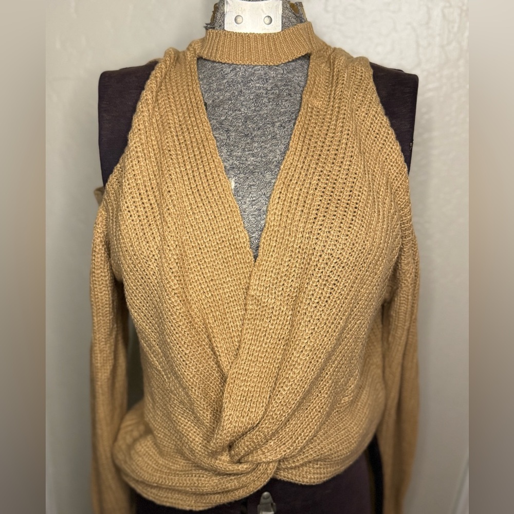 Khaki V-Neck Twisted Wrap Cold Shoulder Light Sweater with Neck Collar M/L